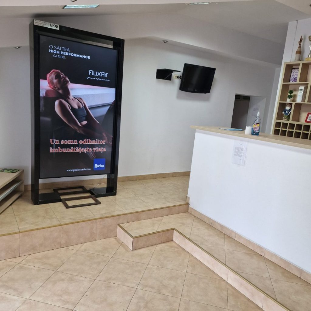 Reteaua-Digitala-Indoor-DOOH-Mosia-Navaro-8211-Zona-spa-piscina-3